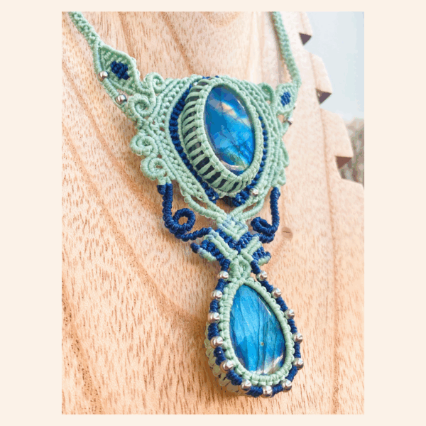 Collier Aurore Mystique