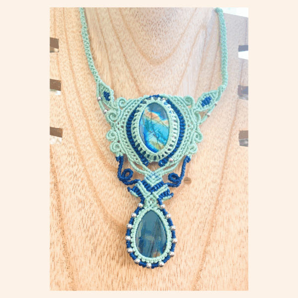 Collier Aurore Mystique