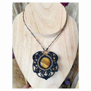 Collier Mandala en Œil de Tigre