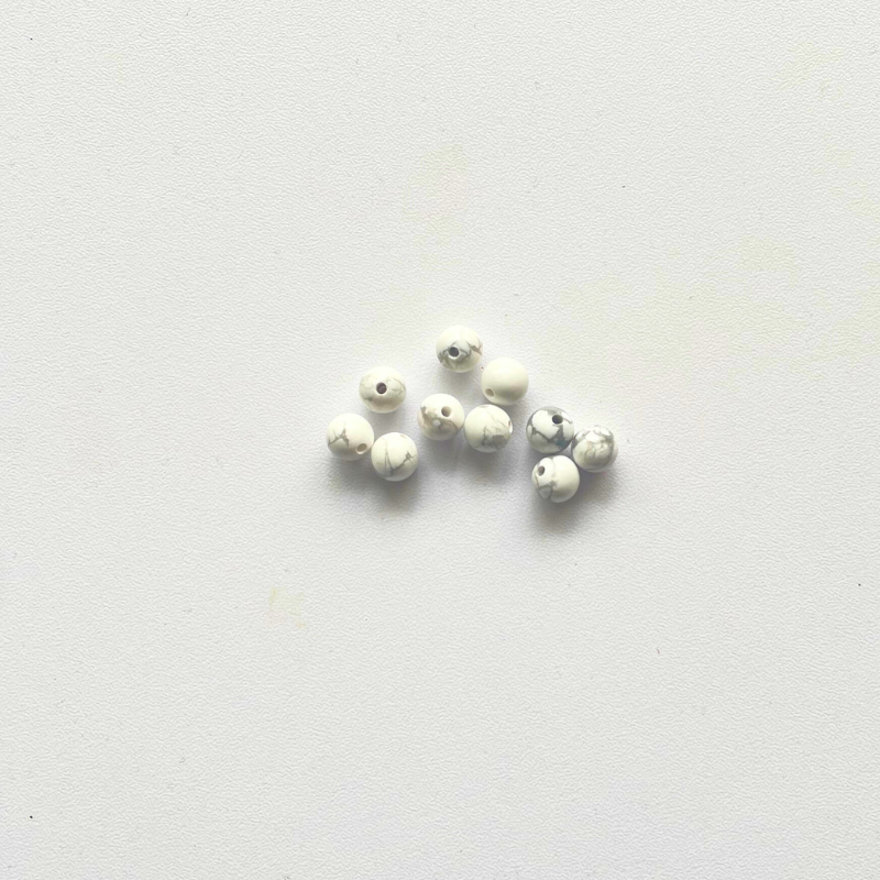 Perles Howlite 6 mm x10 pierre naturelle trou 1 mm pour micro-macramé